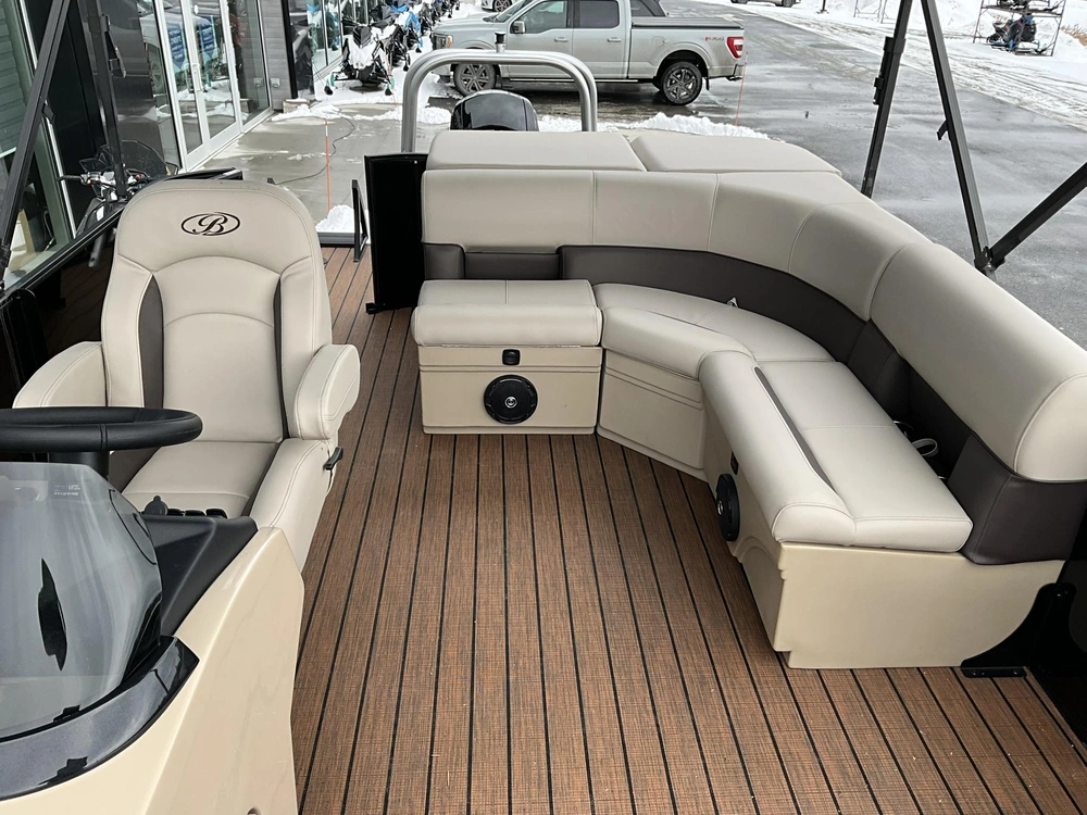Bentley Legacy 200 Cruise 2025 alt