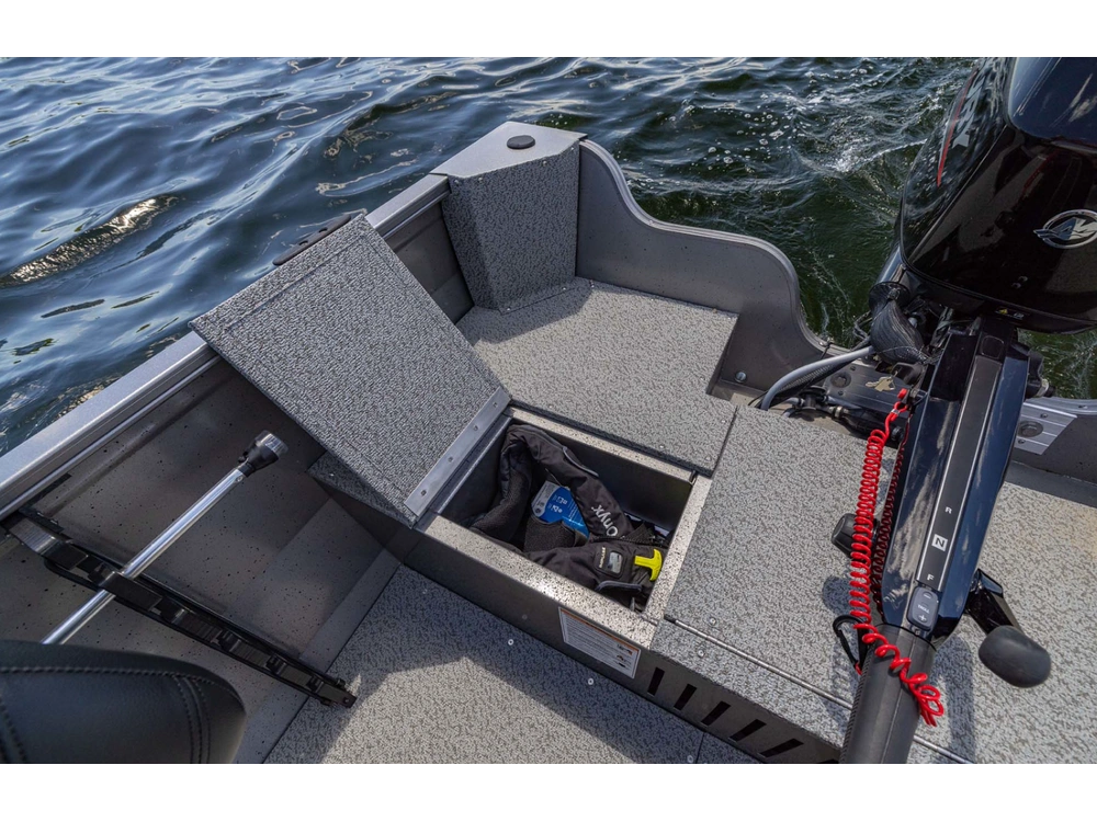 2025 Crestliner 1650 Kodiak Tiller - Gun Metal alt