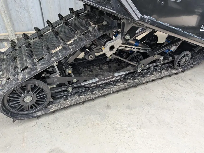 2024 Polaris Boost Indy VR1 137