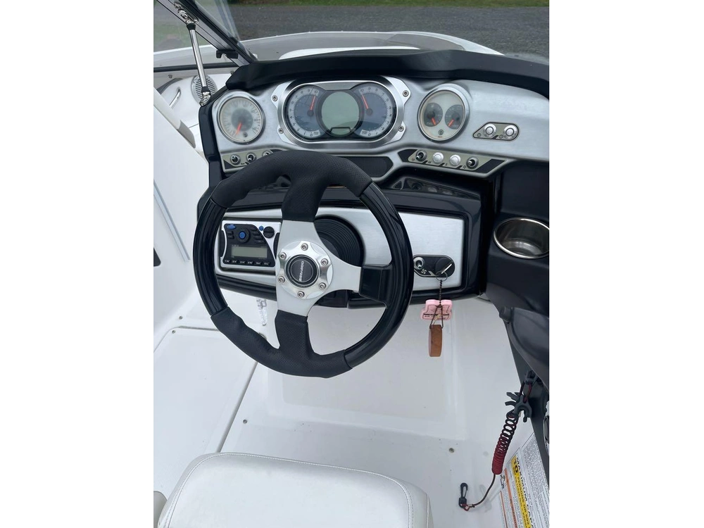 2011 Sea-doo 210 Challenger + Twin Rotax 155hp (310hp) + Double Axle Trailer