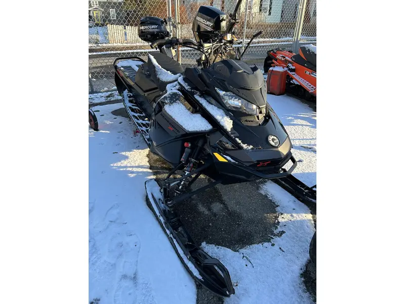 2021 Ski-Doo RENEGADE X-RS 850 E-TEC 137"