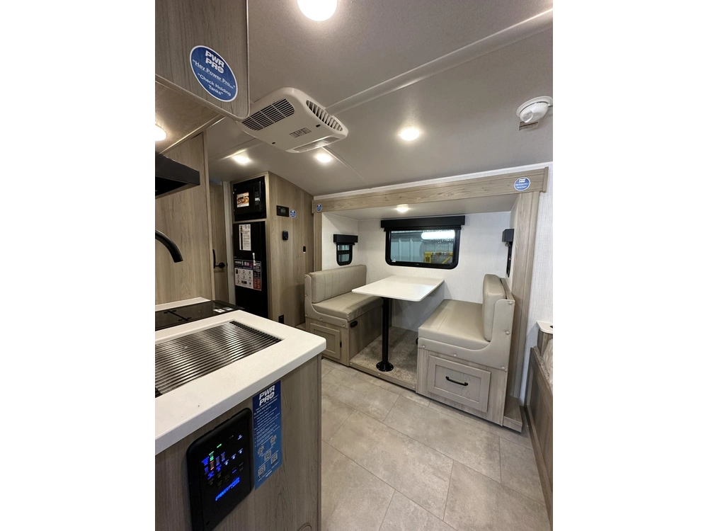 2025 Rockwood Geopro 20bh alt