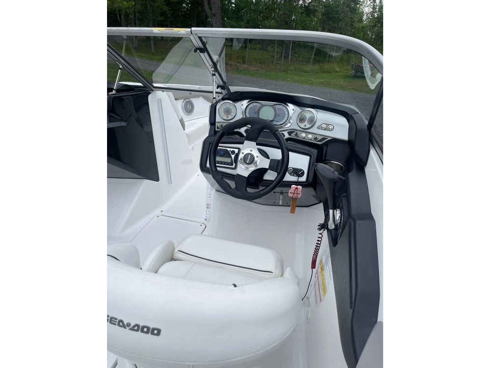 2011 Sea-doo 210 Challenger + Twin Rotax 155hp (310hp) + Double Axle Trailer
