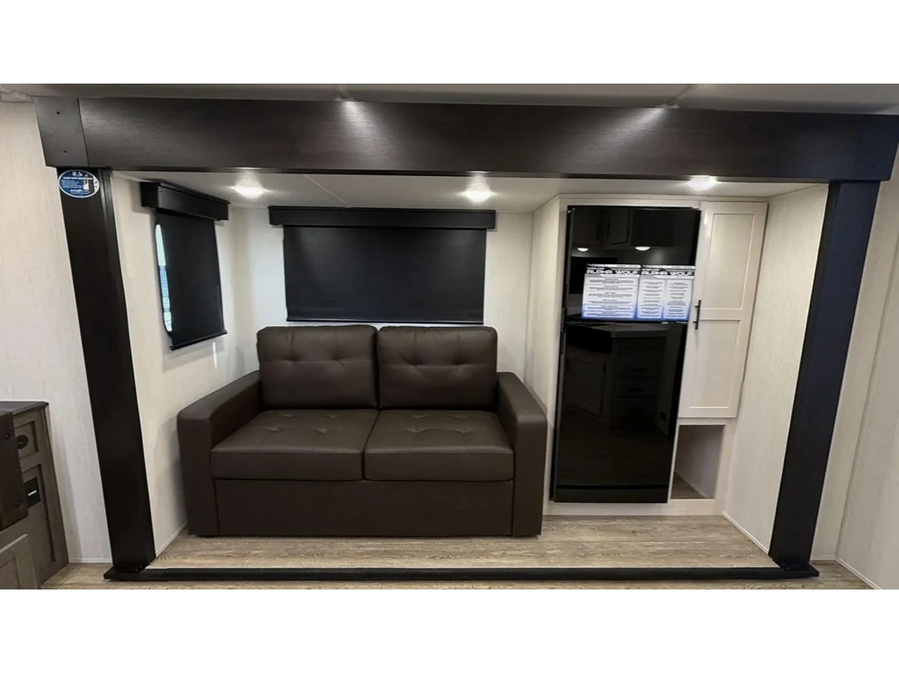 Alpha Wolf 2500rl 2025 alt