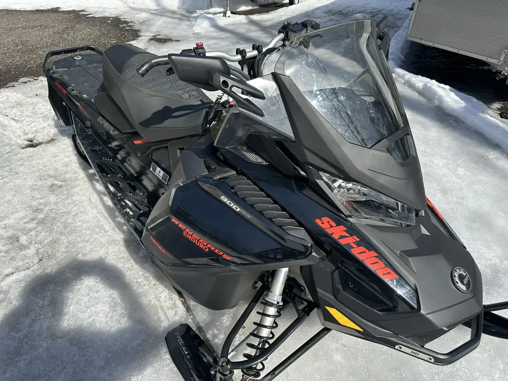 2019 Ski-Doo RENEGADE ADR w/ ENDURO Pkg 900