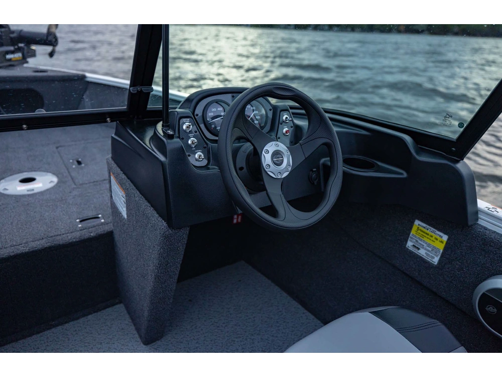 2025 Crestliner 1650 Kodiak Wt - Black Metallic alt