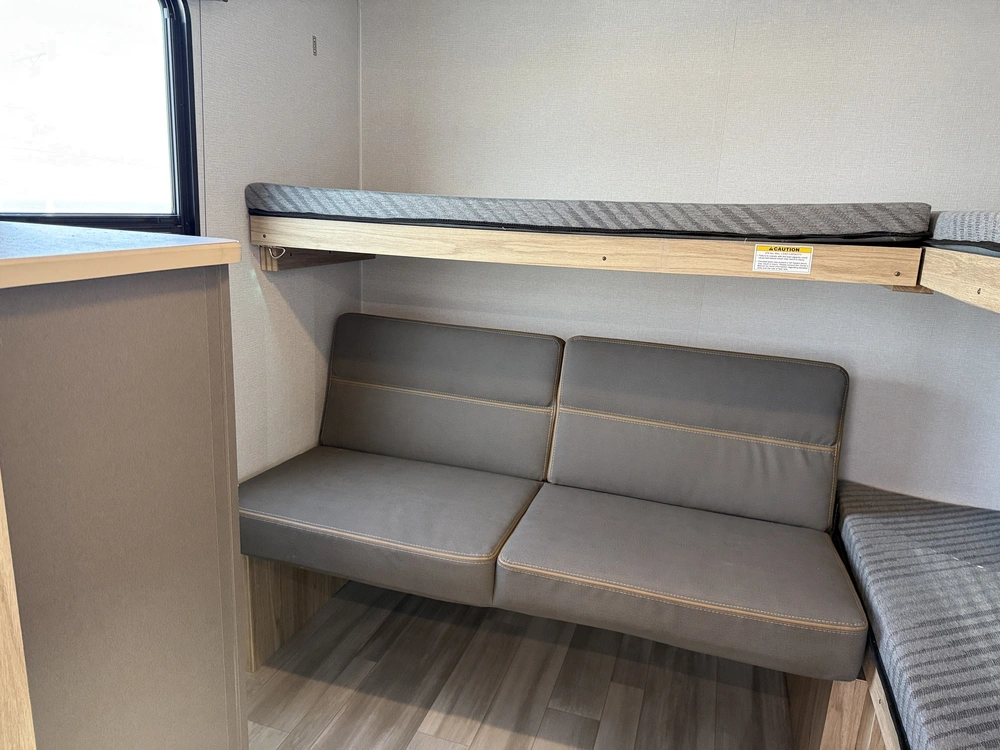 Cruiser A32bh 2025 alt