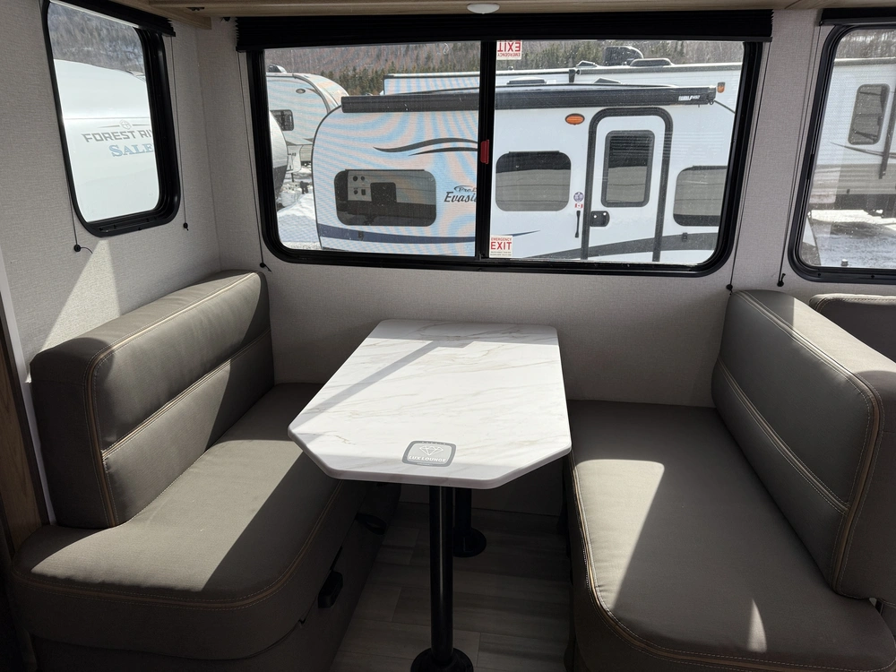 Cruiser A32bh 2025 alt