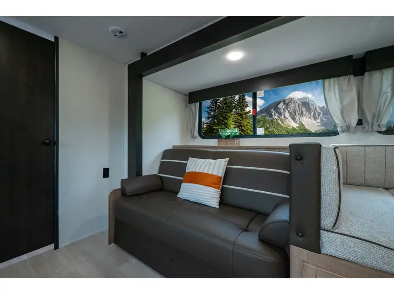 2025 Cherokee 26LK Grey Wolf