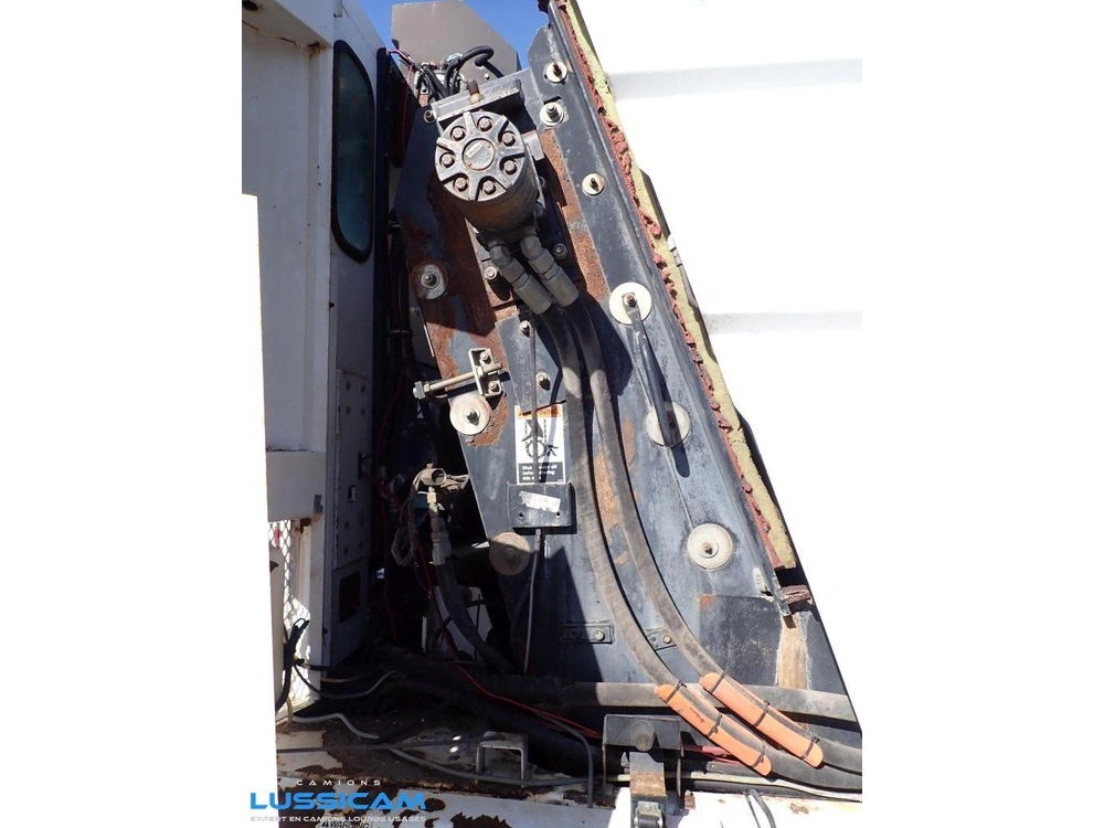 Johnston 4000 2001