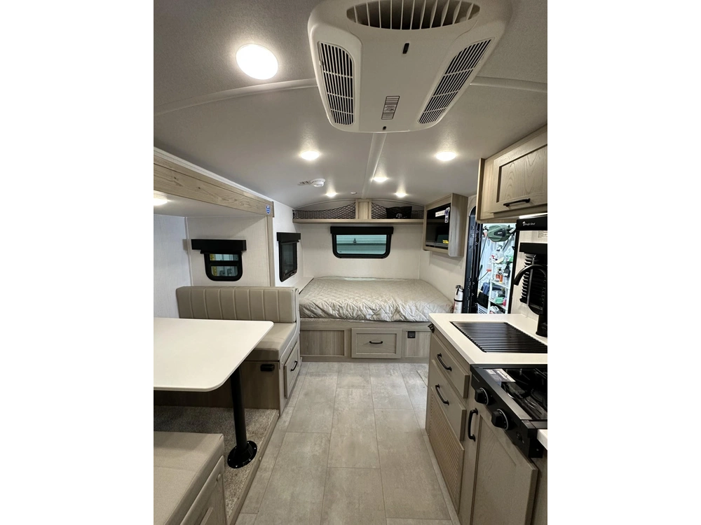 2025 Rockwood Geopro 20bh alt