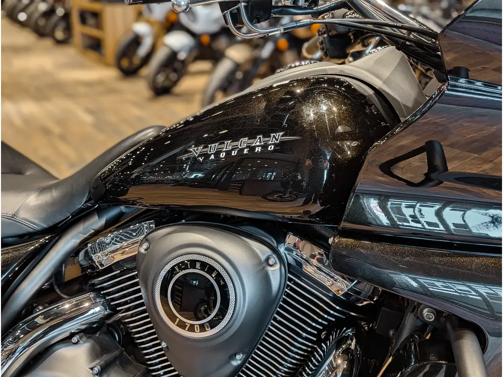 New 2025 Kawasaki Vulcan 1700 Vaquero // Metallic Brilliant