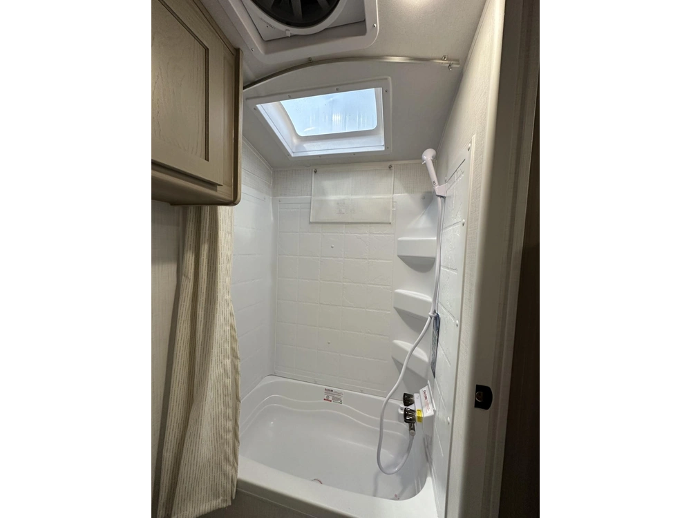 2025 Rockwood Geopro 20bh alt