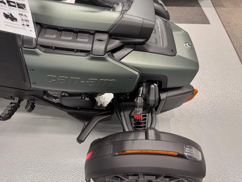 Can-am Canyon Redrock Spyder 2025 alt