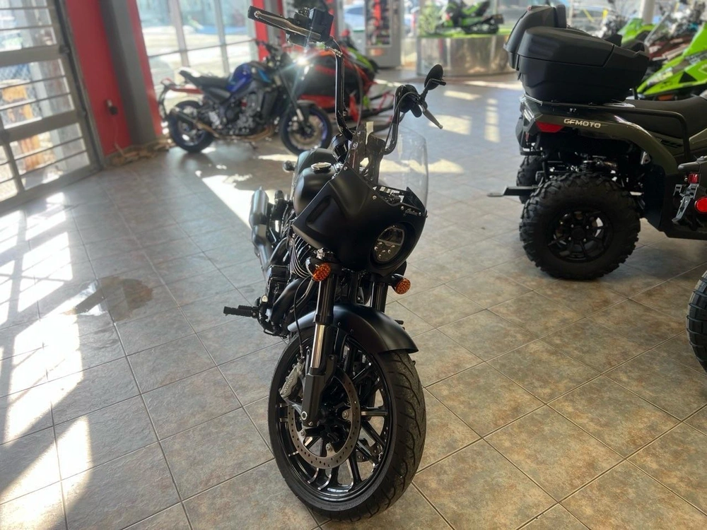 Indian Motorcycle Sport Chief Dark Horse 2023 alt