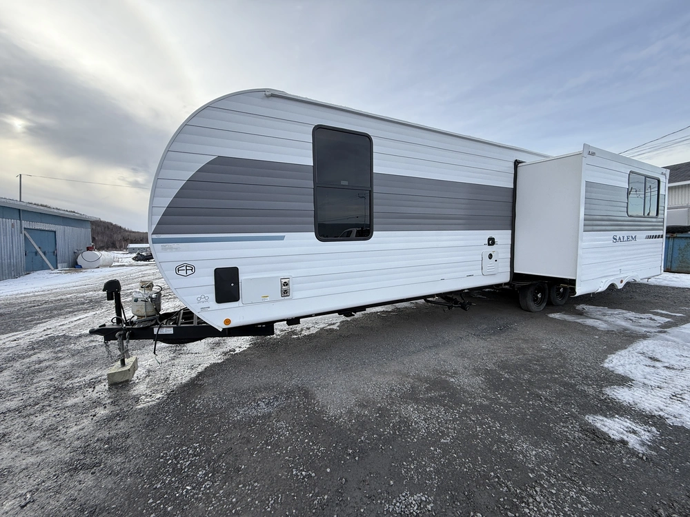 Salem 32veranda 2025 alt