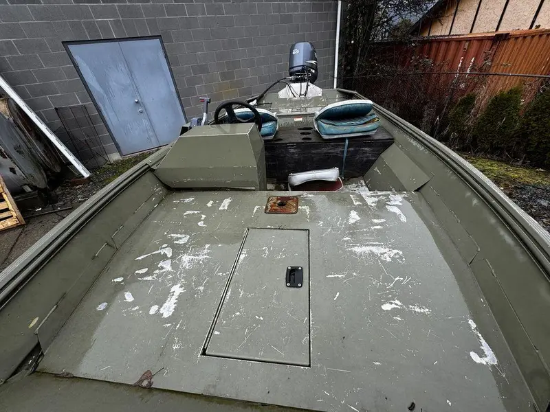 Lund Boat Co 1648 BOAT MOTOR TRAILER PACKAGE - DEMO 2004