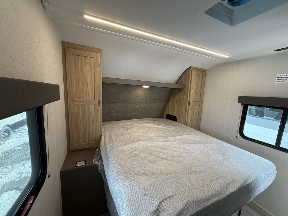 Cruiser 27bh Avenir 2025 alt