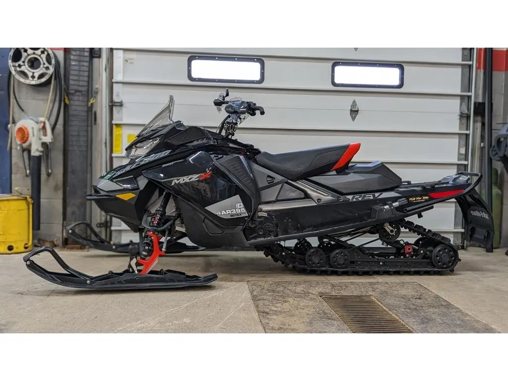 2020 Ski-Doo MXZ X 850 ETEC