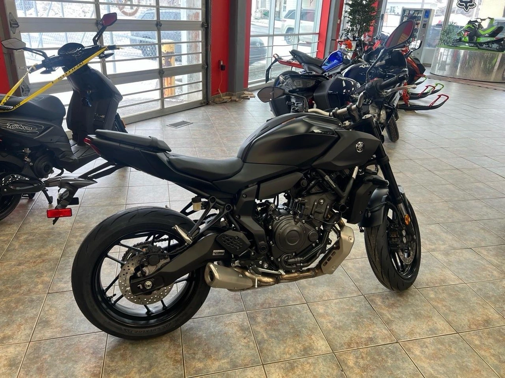 Yamaha Mt-07 2025 alt