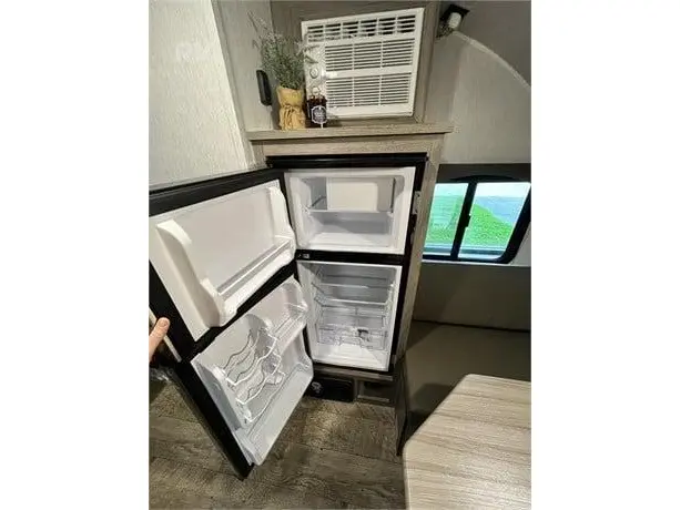 2025 Sunset Park RV Sunray 149 Seulement 2260 lbs
