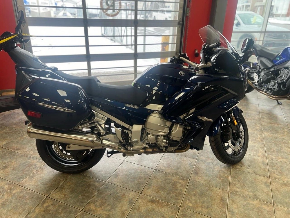 2025 Yamaha Fjr1300 alt