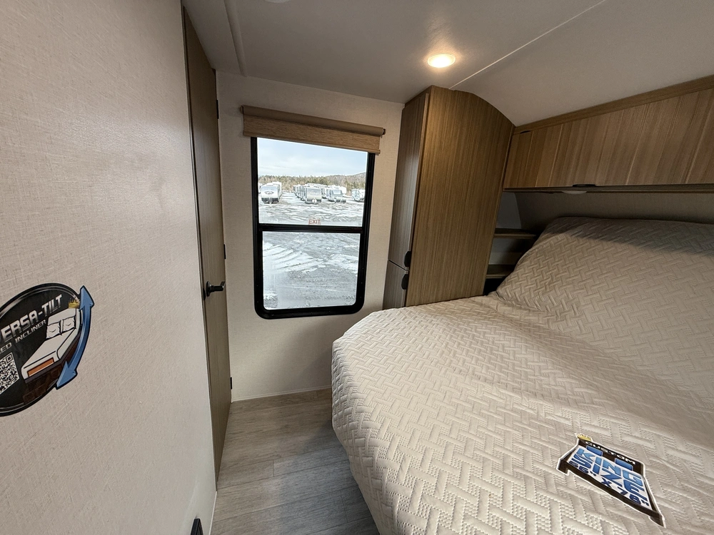 Salem 32veranda 2025 alt