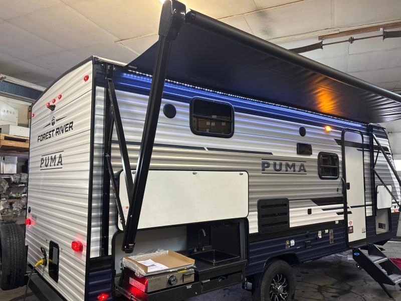 Palomino Ultra Lite 18bhx 8 Wide 2025 alt