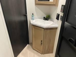 2025 Forest River CHEROKEE 26DBH BLACK LABEL MEILLEUR PRIX AU QUÉBEC