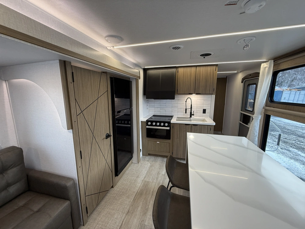 Salem 32veranda 2025 alt