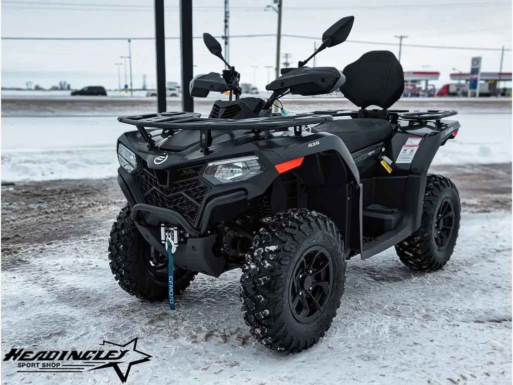 2025 CFMOTO CFORCE 400 Touring // Jet Black 