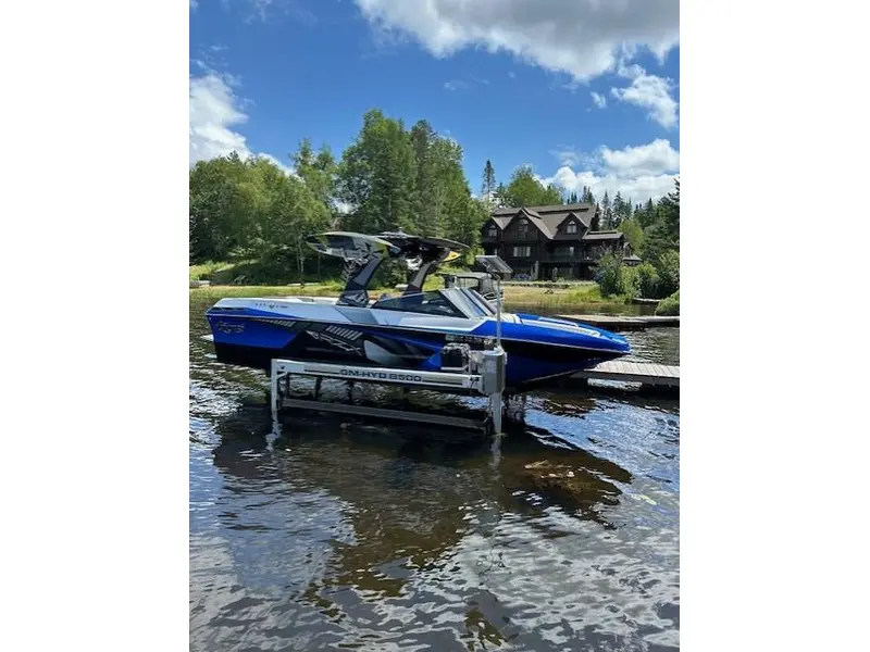 2017 Tige Boats RZX3