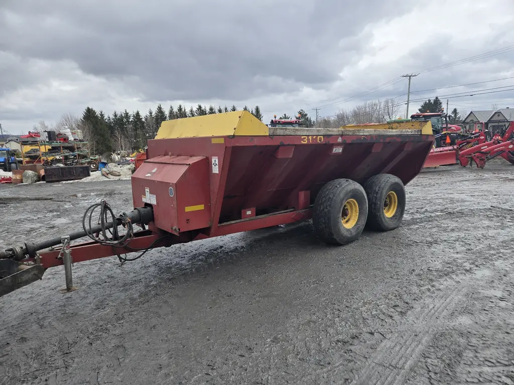 New Holland 3110 
