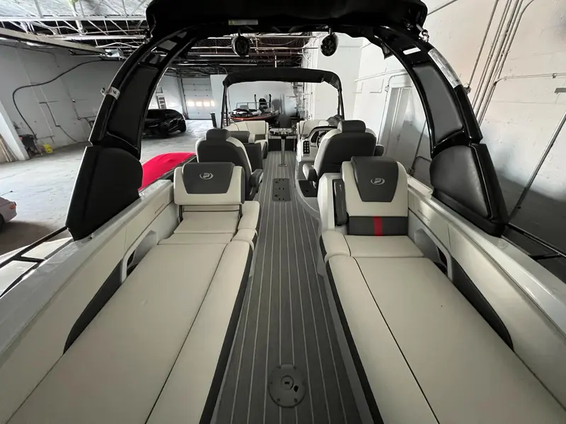 2023 Princecraft VOGUE 25 XT SPORT EDITION **MOTEUR MERCURY 300 FORCES!!**