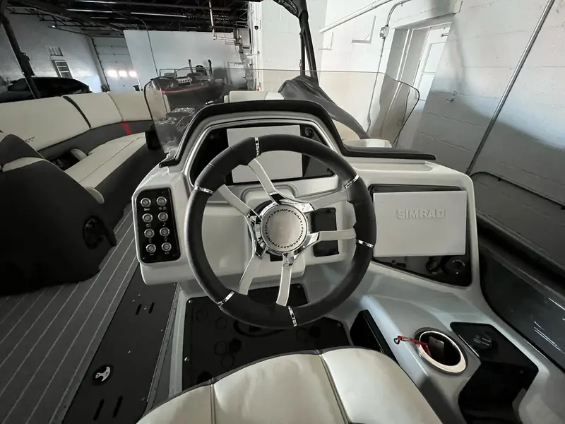 2023 Princecraft VOGUE 25 XT SPORT EDITION **MOTEUR MERCURY 300 FORCES!!**