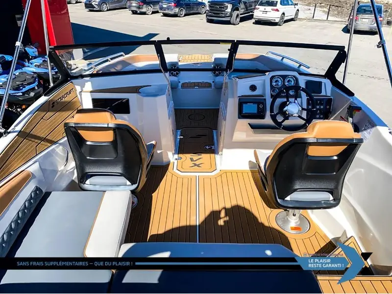 STARCRAFT SVX 190 OB 140HP deck boat bateau Ponté 2025