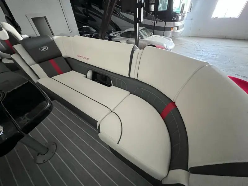 2023 Princecraft VOGUE 25 XT SPORT EDITION **MOTEUR MERCURY 300 FORCES!!**