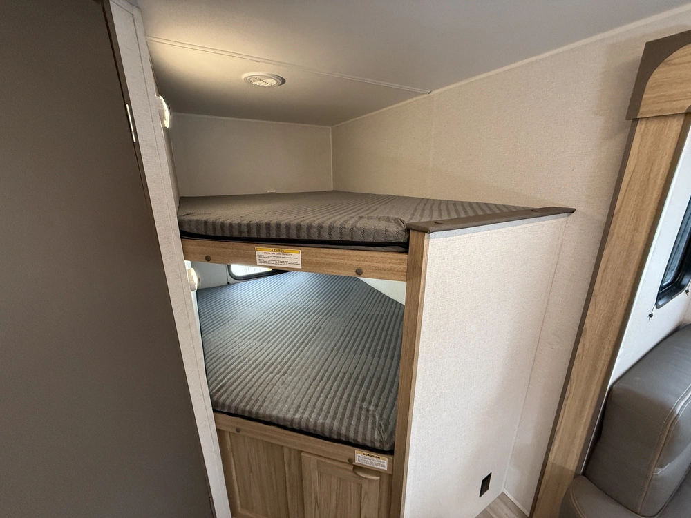 Cruiser 27bh Avenir 2025 alt