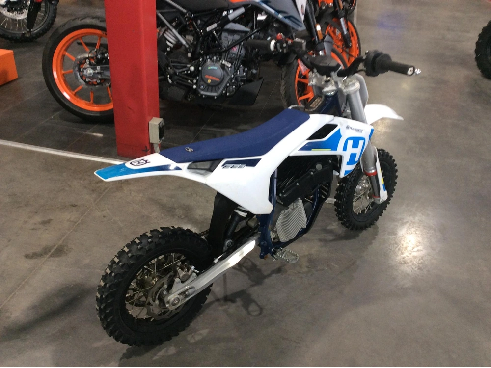 2023 Husqvarna Ee 3 alt