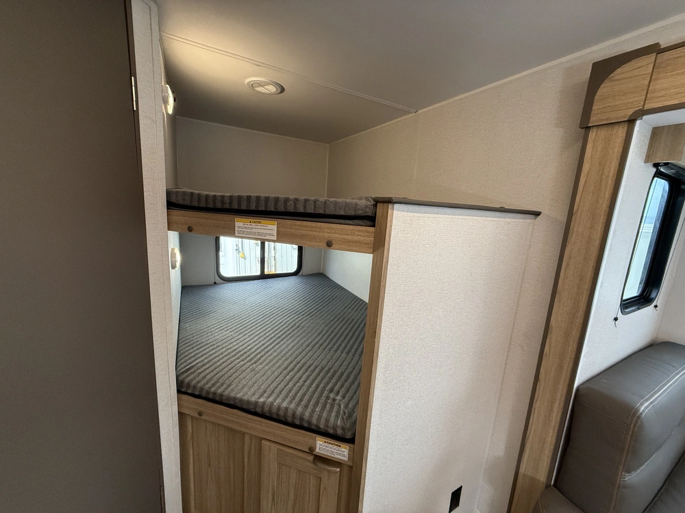 Cruiser 27bh Avenir 2025 alt