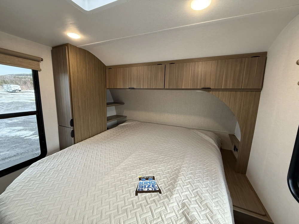 Salem 32veranda 2025 alt