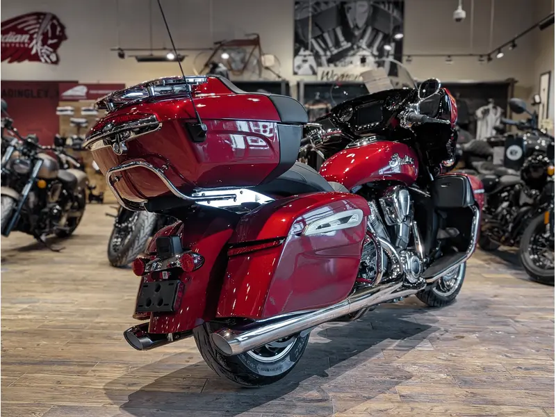2025 Indian Motorcycle Roadmaster PowerPlus Limited with 112 + Rider Assist Package // Sunset Red Metallic w/ Genuine Leath thumbnail 12