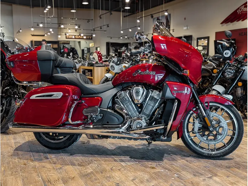 2025 Indian Motorcycle Roadmaster PowerPlus Limited with 112 + Rider Assist Package // Sunset Red Metallic w/ Genuine Leath thumbnail 2