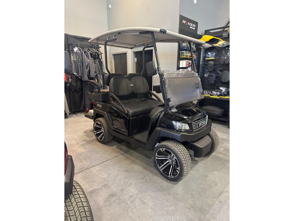 2025 Ftr Model 2+2 alt