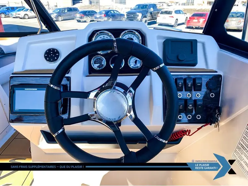 Starcraft SVX 190 OB 140HP deck boat bateau Ponté 2025