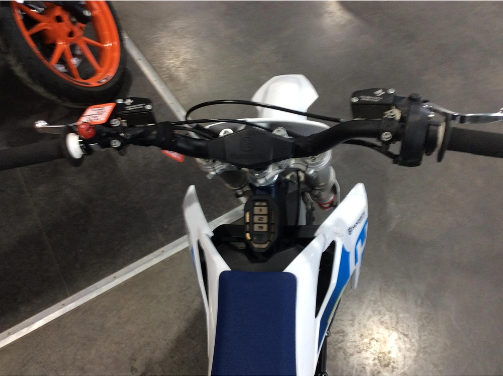 2023 Husqvarna Ee 3 alt