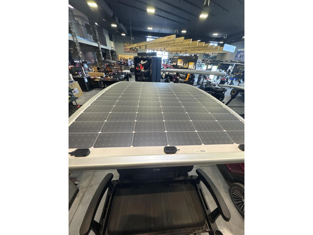 2025 Ftr Model 2+2 alt