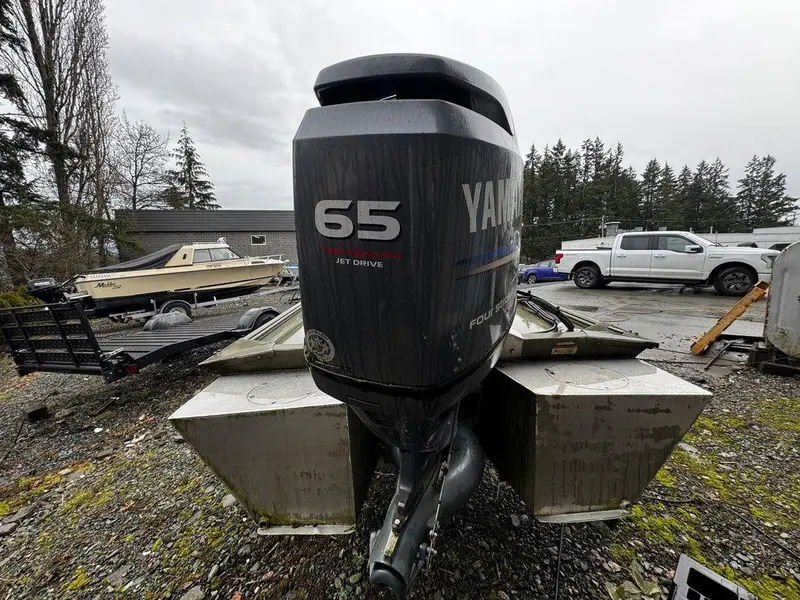 Lund Boat Co 1648 BOAT MOTOR TRAILER PACKAGE - DEMO 2004