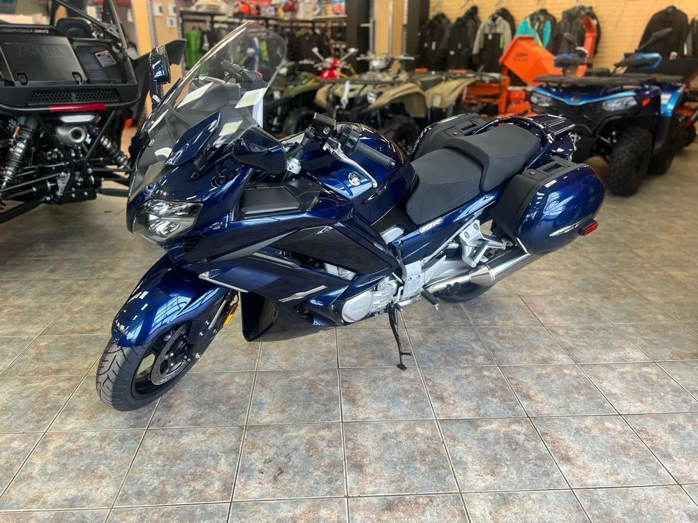 2025 Yamaha Fjr1300 alt