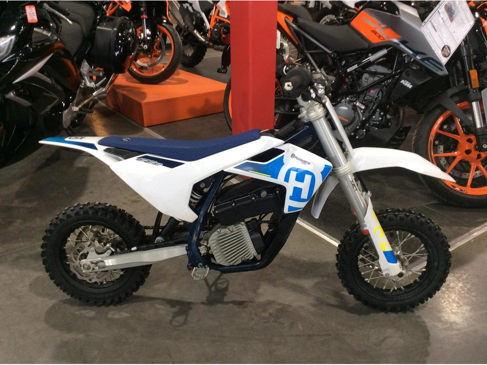 2023 Husqvarna Ee 3 alt